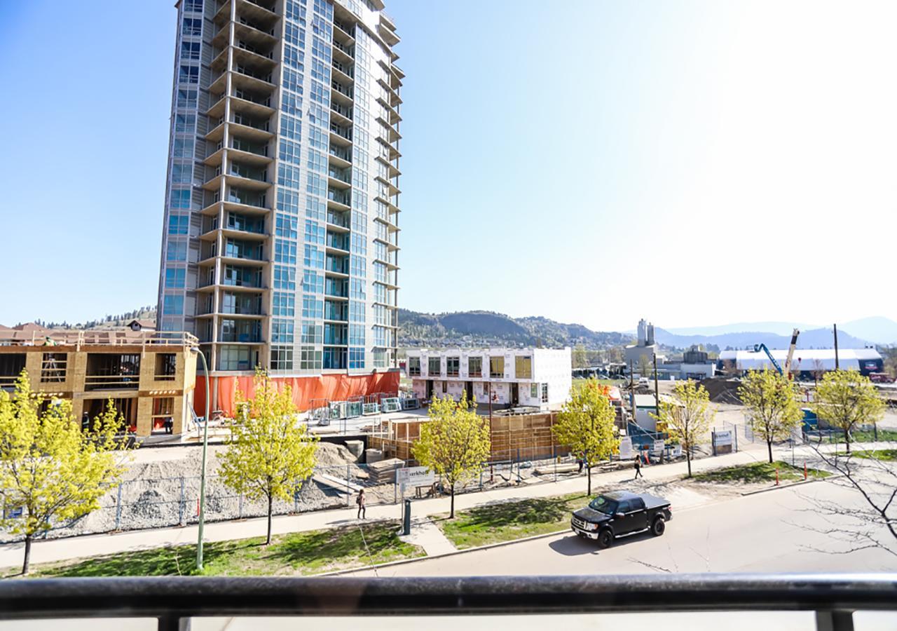 Sunset Drive Condo Kelowna Exterior foto